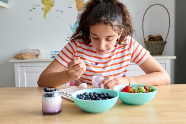 Tips for helping children try new foods
