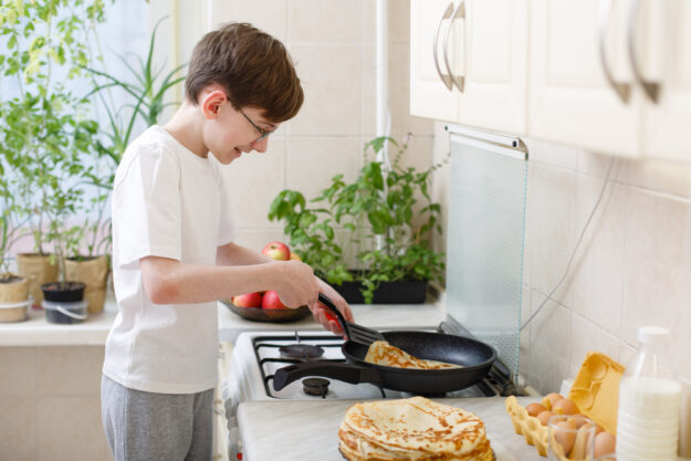 foster child cooking